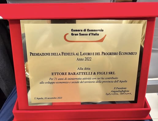 Premio Fedeltà al Lavoro della Camera di Commercio del Gran Sasso d'Italia — immagine dalla cerimonia di conferimento (2)